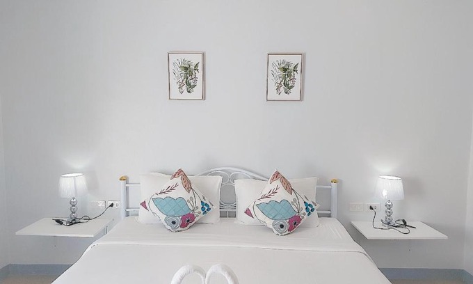 Nanai Road Apartment | Cinderella Residence