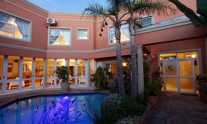 Sunset Beach Bed & Breakfast | Cinnamon House Bed and Breakfast