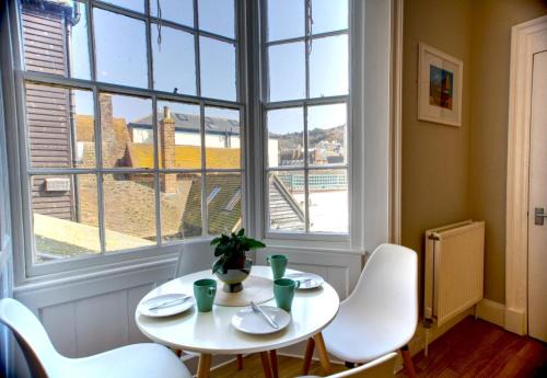 Old Town Hastings Apartment | Cinque Ports Retreat (Old Town Hastings)