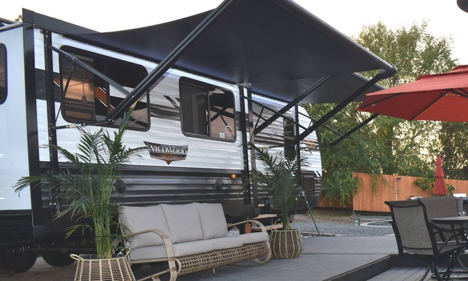 Temecula House | Citrus Grove in Temecula Wine Country -nResort like accommodations with Jacuzzi