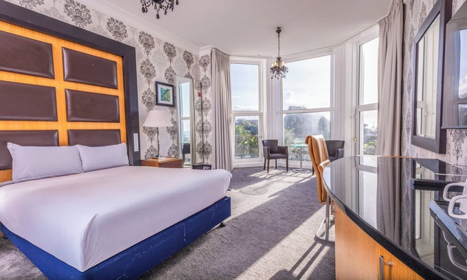Eastbourne Seafront Hotel | Citrus Hotel Eastbourne by Compass Hospitality