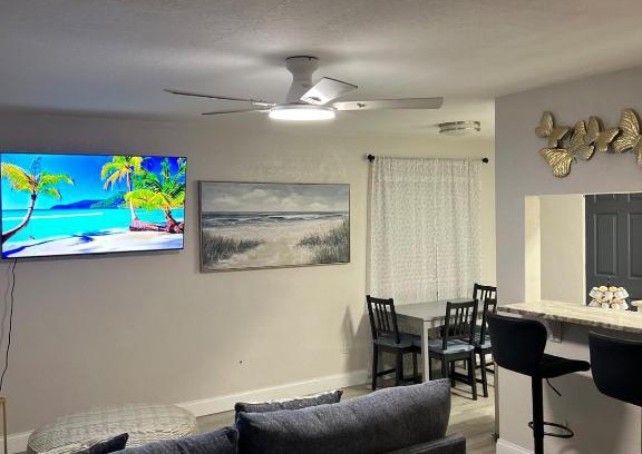 Southwest Orlando House | City and Stadium Sanctuary Vibes