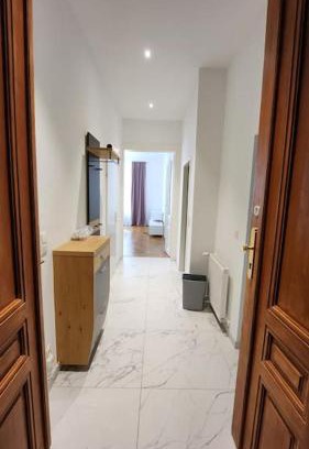 Altlerchenfeld Apartment | City Apartment (1km to the 1st District)