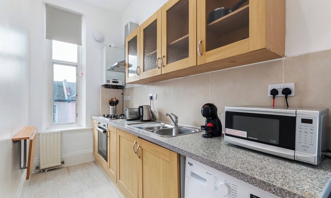Acton Apartment | City Apartment - Sleeps 2 & Free Parking