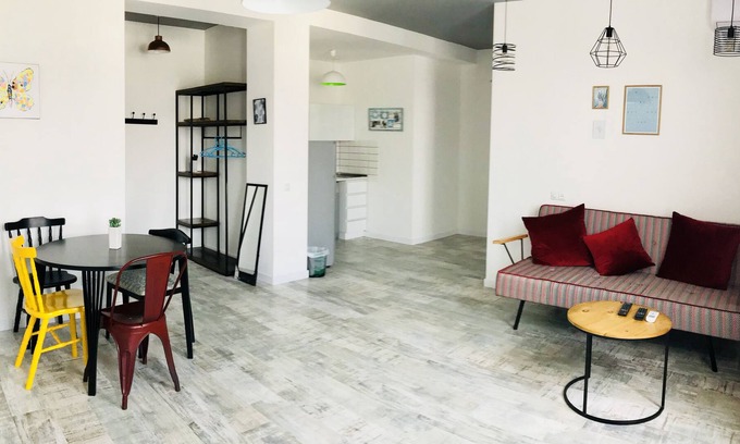Chugureti Apartment | City Center Apartments by Picnic