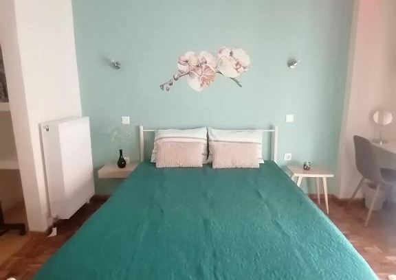Serres Apartment | City Center Beauty