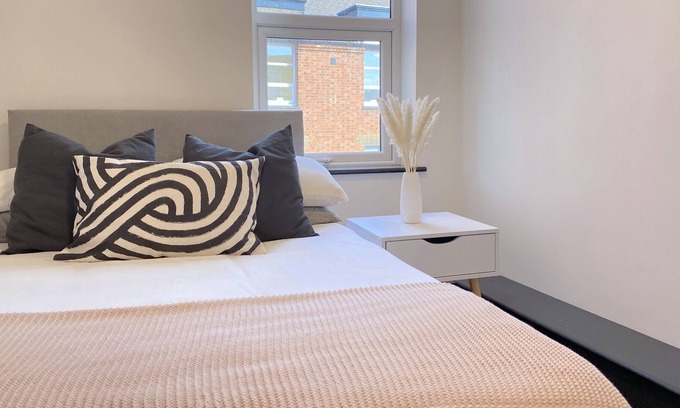 Sunderland Apartment | City Center Top Floor Executive Flat
