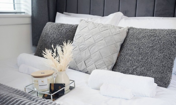 Coventry City Centre Apartment | City Centre House with EV Parking