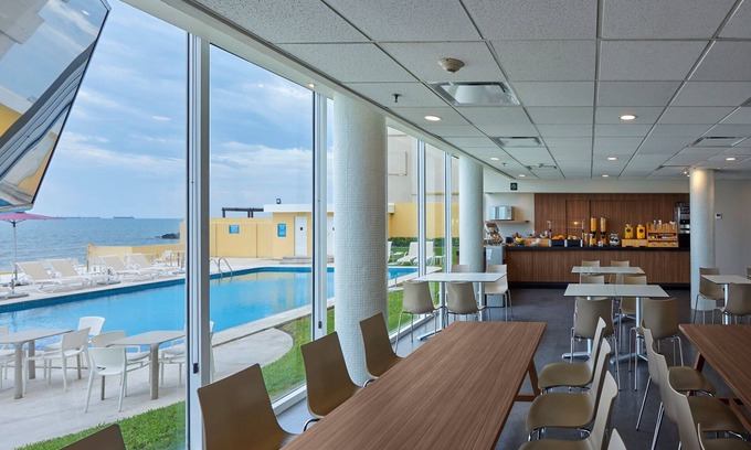 Veracruz Hotel | City Express by Marriott Veracruz