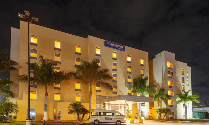 Celaya Hotel | City Express by Marriott Celaya Parque
