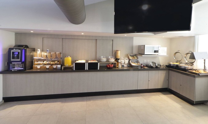 San Luis Potosi Hotel | City Express Junior by Marriott San Luis Potosí Zona Industrial