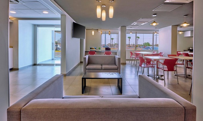 Mexicali Hotel | City Express Junior by Marriott Mexicali