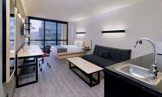San Jeronimo Hotel | City Express Plus by Marriott Monterrey Galerias