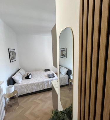 Fiera Apartment | City Life 23