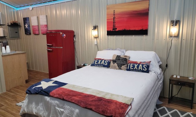 Odessa House | City limits, off interstate I20 & west co rd WIFI