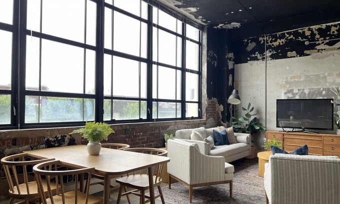 Old City Apartment | City Loft w/View of Gay St