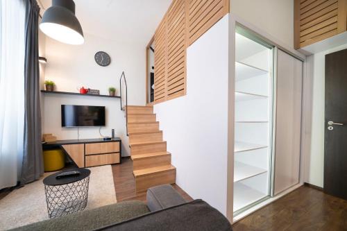 Erzsebetvaros Apartment | City Park Corner Loft Bold Design AC Comfort