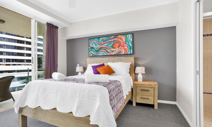 Cairns Central Business District Apartment | City Quays Luxury Dual Key