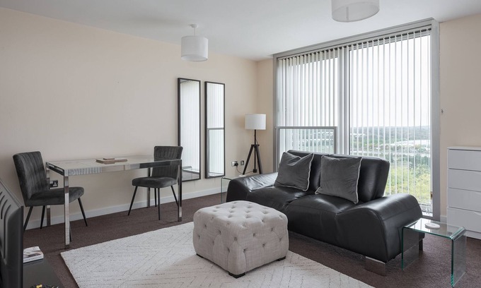 Central Milton Keynes Apartment | City Stay Apartments - The Hub MK