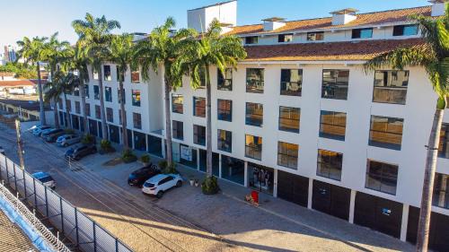 Barro Vermelho Apartment | City Studios Housi Natal by Carpediem