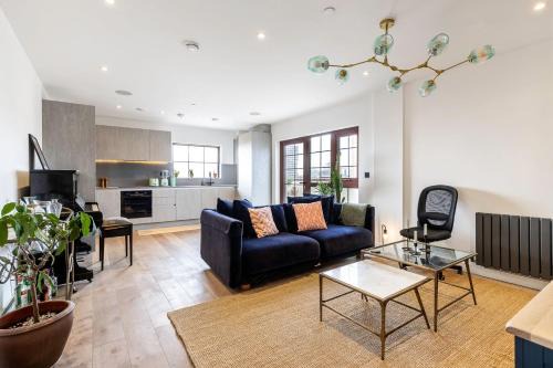 Stepney Green Apartment | City View Spacious 2 bedroom Penthouse