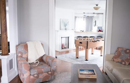 Western Gardens House | Cityside Escape Spacious with Game Room & Fire Pit