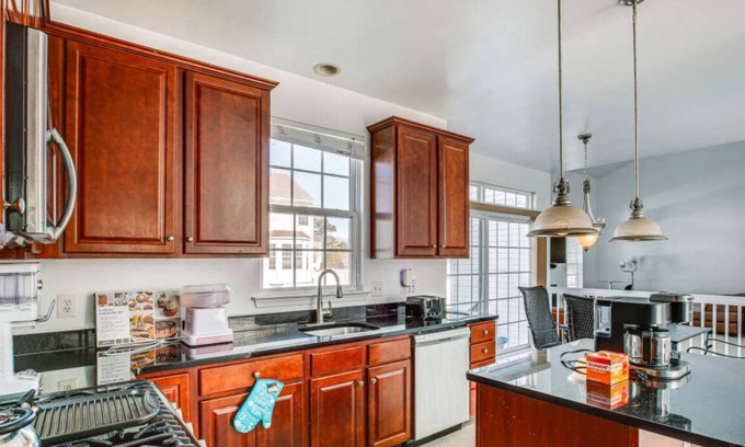Egg Harbor Township House | CJ Rentals, LLC.; A peaceful golf outing, reunion, family oriented home stay