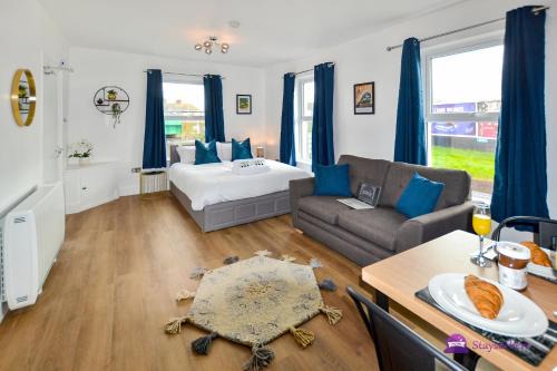 Salisbury Apartment | Clarabel Studio Apartment - Stayseekers