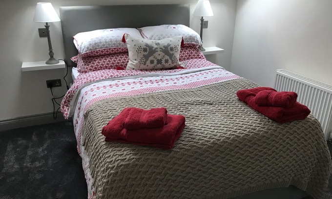 Knaresborough Apartment | Clareton Farm Cottage