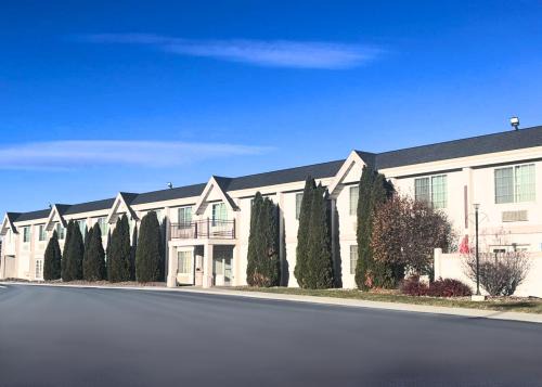 Idaho Falls Hotel | Clarion Inn Idaho Falls Riverfront