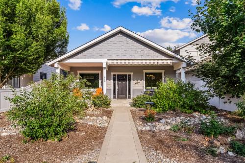 Coeur d'Alene House | Classic Coeur d'Alene Estate