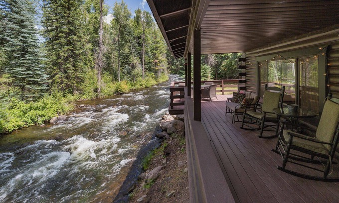 Durango - Purgatory Cabin | Classic Colorado Cabin on the Florida River - 20 Minutes to Downtown Durango