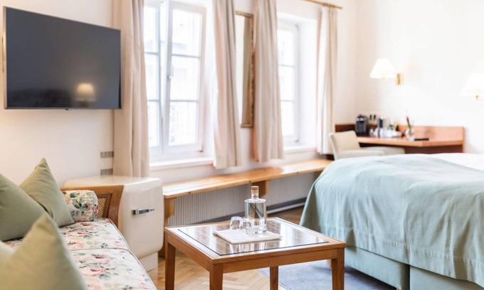 Altstadt House | Classic double room - Altstadthotel Wolf