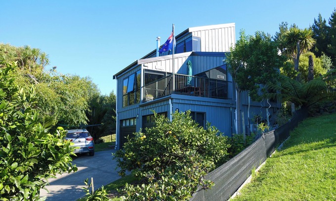 Onemana House | Classic Kiwi Beach Bach – 4 Bedrooms of Laid-Back Charm