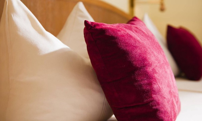 Eifel-Ferienpark Daun Apartment | Classic room (single) with balcony/terrace - Sporthotel Grafenwald