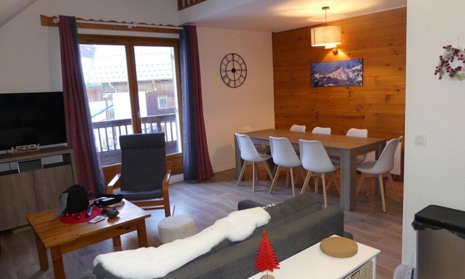 Saint-Sorlin-d'Arves Apartment | Classified 3 * very nice 96 m2 4-room apartment 150 m from the slopes and close to shops