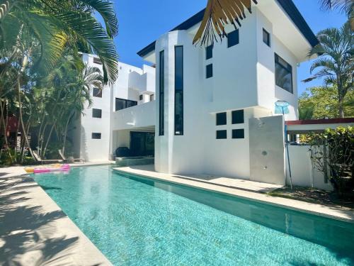 Playa Hermosa Apartment | Classy Beachfront Home with Private Pool - Hermosa Palms 110