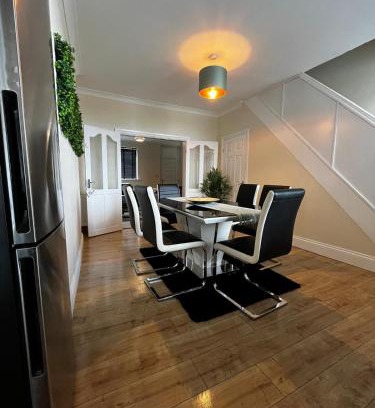 Durham House | Classy-Durham-Terrace-5 Guest-Close to Beamish & Town Centre