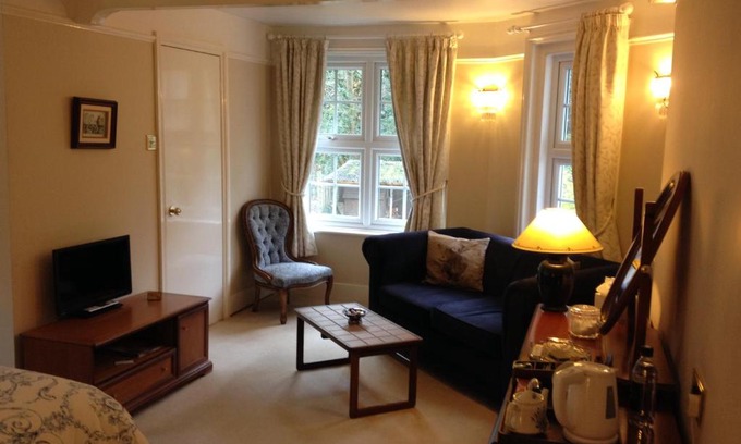 New Forest District Bed & Breakfast | Clayhill House Bed & Breakfast