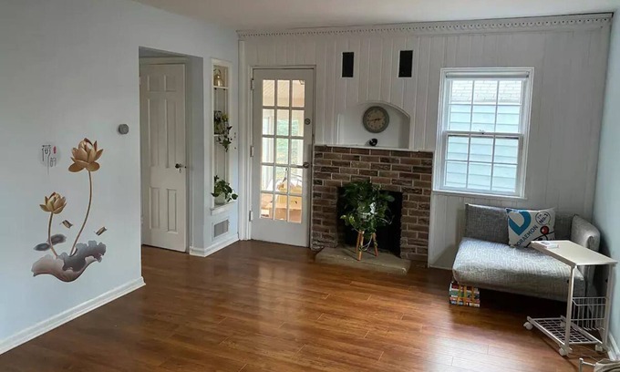 Clifton House | Clean and Neat House 3 bed 2 bath