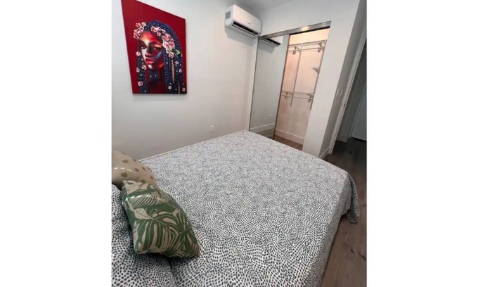 Northridge House | Clean Spacious Los Angeles 1-bedroom Guest House