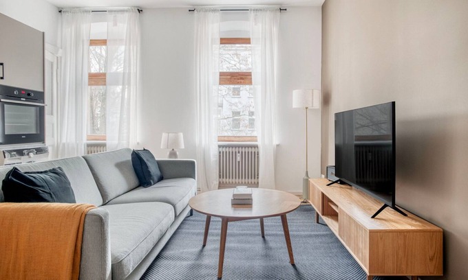 Steglitz Apartment | Clean Steglitz 1BR, nr Schlossstraße, by Blueground