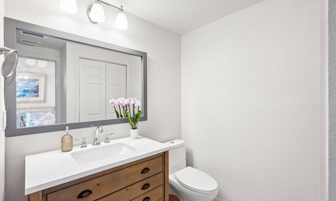 Bay Esplanade House | Clearwater Beach Oasis 2 Blocks to White Sand Beach