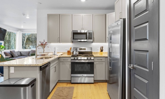 Lakeside Village Apartment | Clearwater Lofts #105, Building 1 By Summit County Mountain Retreats