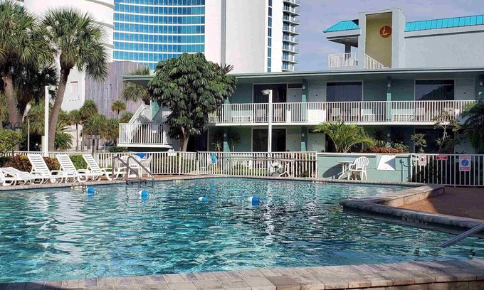 Clearwater Beach Hotel | Clearwater Suites