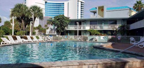 Clearwater Beach Hotel | Clearwater Suites