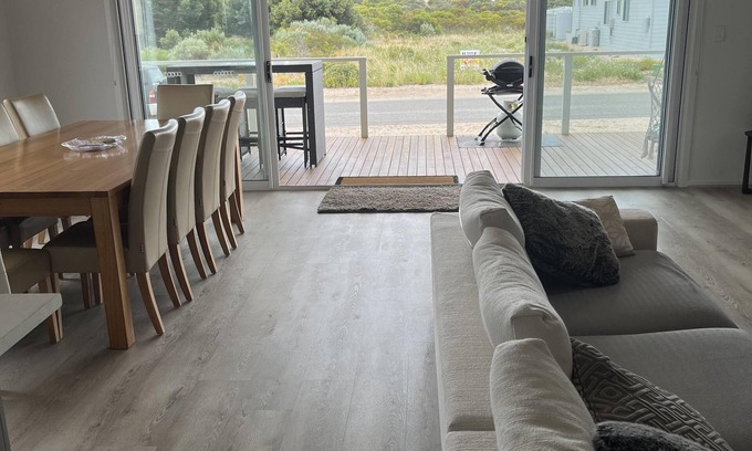 Warrenben House | Clearwaters - Single story, 4-bedroom holiday home