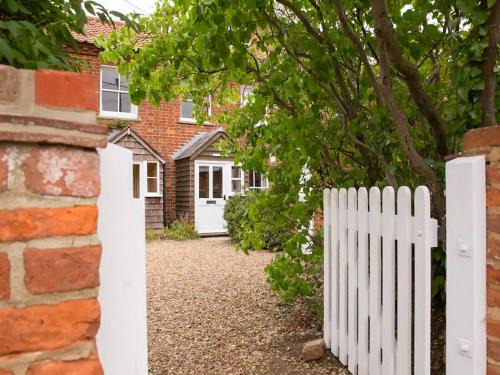 Brancaster Staithe House | Clematis Cottage