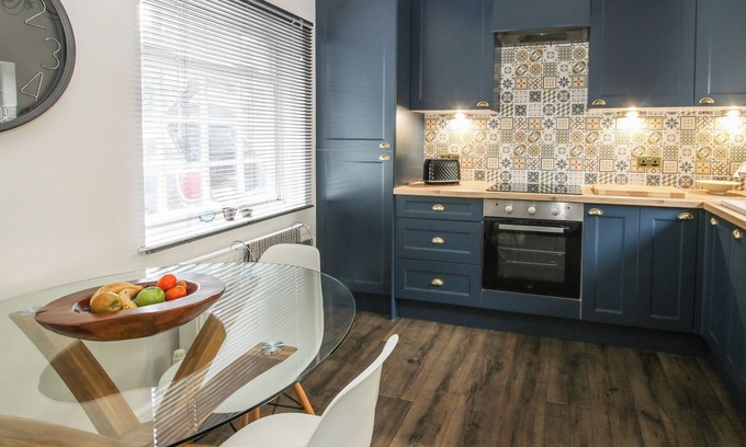 Halfway House Cottage | Clematis Cottage