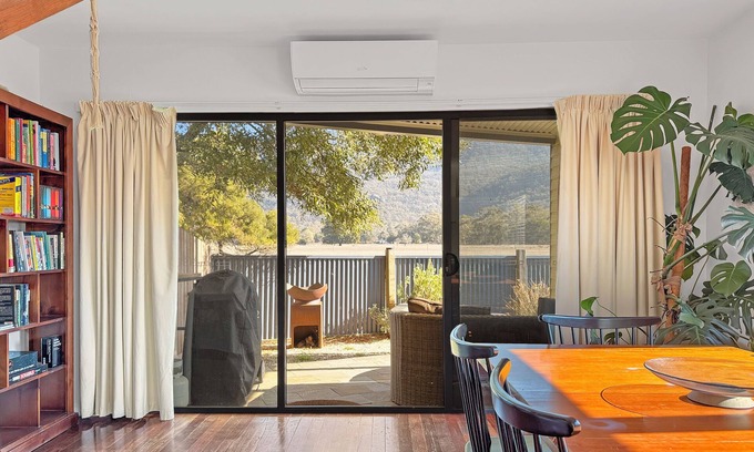 Halls Gap Apartment | Clematis Hideaway
